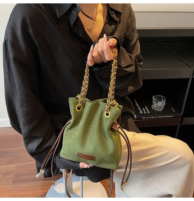 2025 nouveau 2523 petit sac carré style simple mode déplacements haut sens grande capacité polyvalent loisirs niche simple épaule