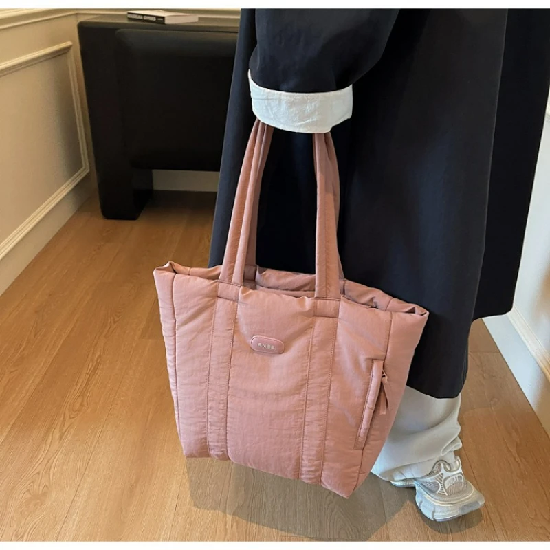 sac fourre tout simple et de loisirs en nylon, sac à bandoulière simple de grande capacité, sac à poignée pour les déplacements quotidiens