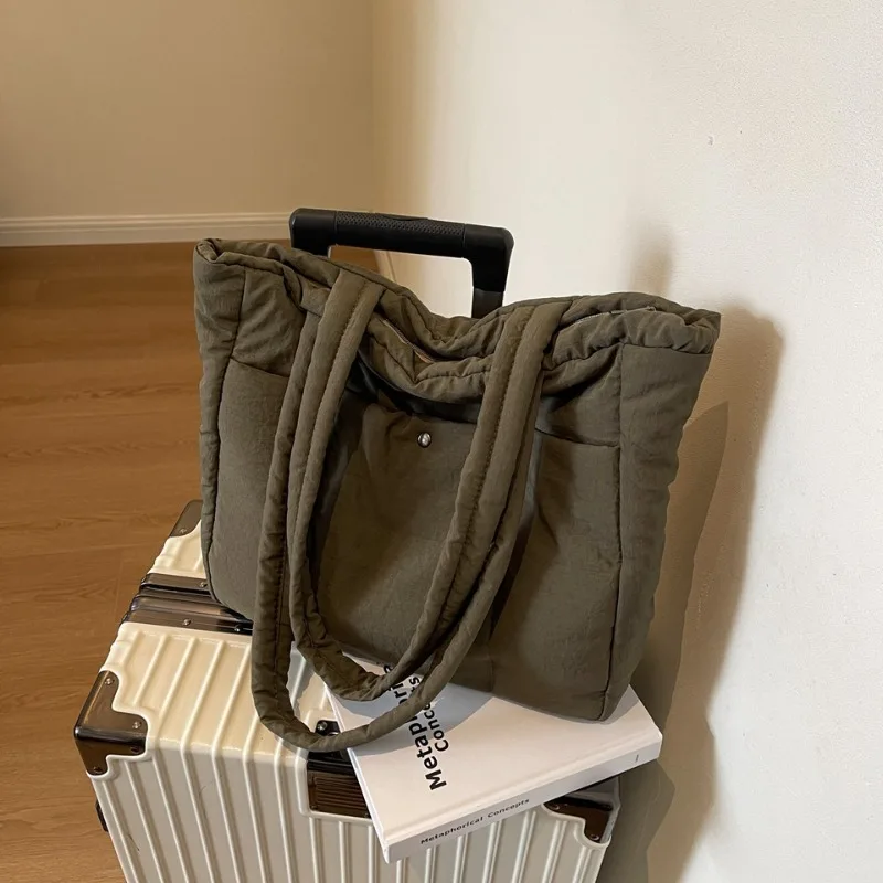 sac fourre tout matelassé en diamant – nouveau sac à bandoulière haut de gamme de grande capacité automne/hiver pour femmes, sac pour ordinateur portable pour classe