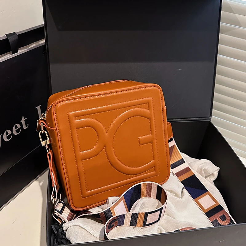 sac à bandoulière design classique pour dames – sacs à main en cuir de haute qualité, sacs fourre tout polyvalents et sacs à bandoulière chics