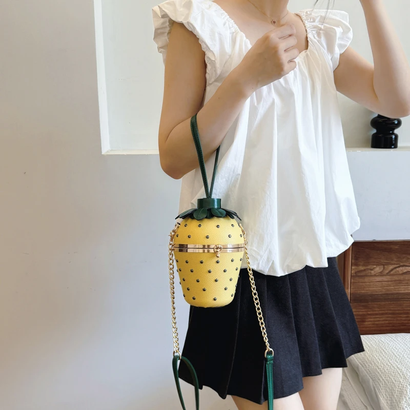 sacs à main rivet en forme de harvey pour femmes, petits sacs à main pour filles, sacs à bandoulière pour dames, sac de créateur