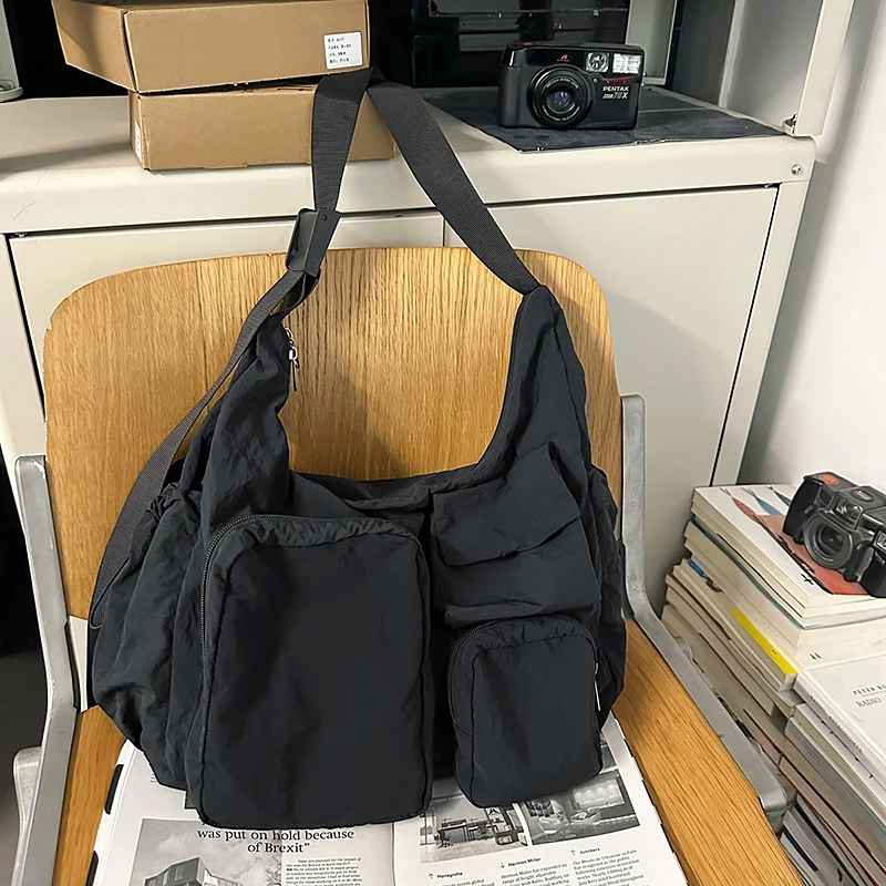 sacs à bandoulière de grande capacité pour femmes, sacoches en tissu de style preppy, paquets solides de style coréen, sacs à bandoulière légers de style paresseux