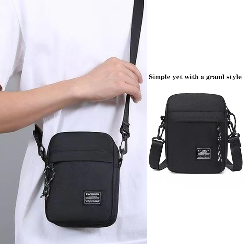Sac pour hommes, disponible dans un seul design à bandoulière ou à bandoulière, adapté à un usage quotidien pendant l'école. Fabriqué en nylon.