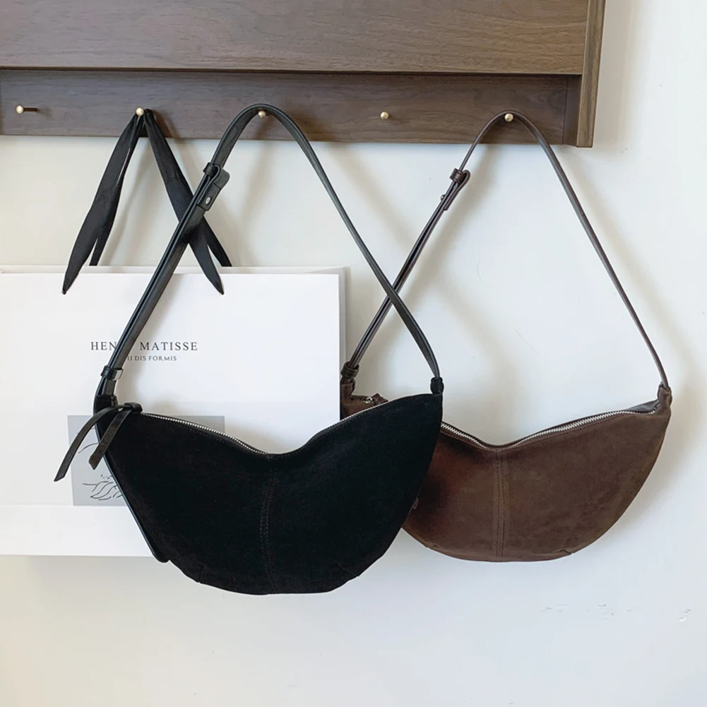sac à bandoulière en forme de croissant pour hommes et femmes, sac à bandoulière à sangle réglable, sac à bandoulière hobo multi poches en daim, sac à boulettes solide pour le travail et les voyages