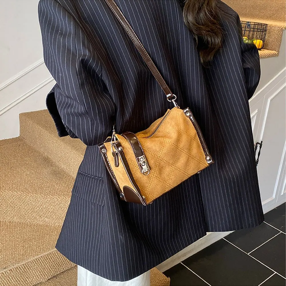 sac à main rétro en daim à la mode, sac à bandoulière matelassé en grille, petit sac carré décontracté et simple pour femmes