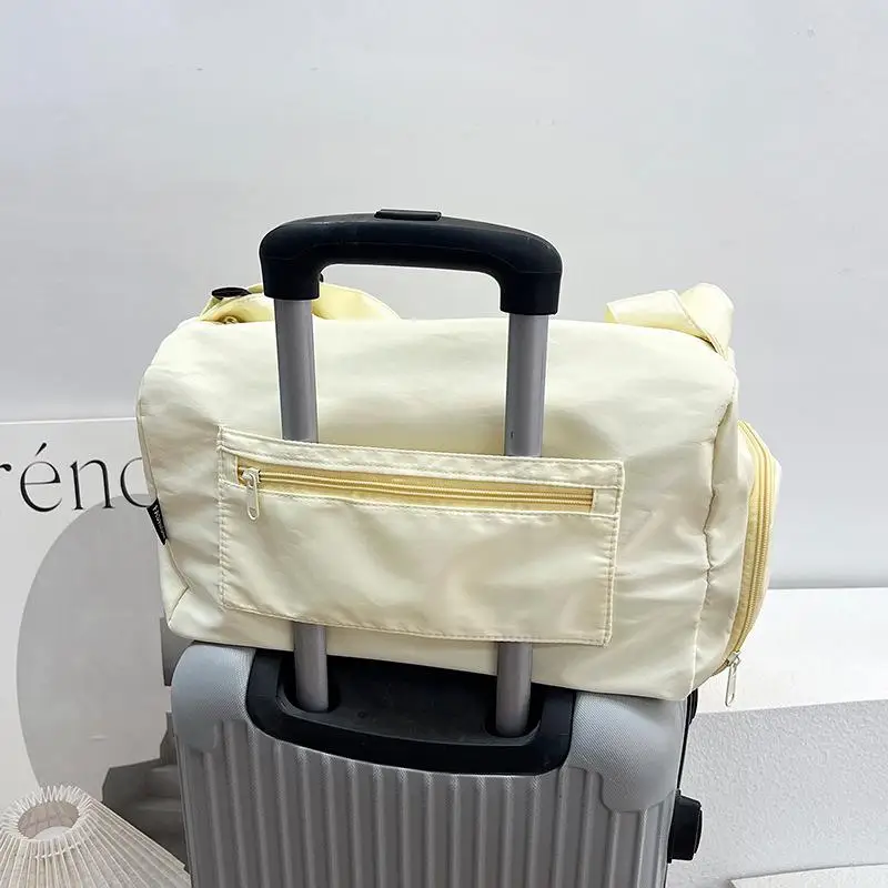 fourre tout d'anniversaire élégant : unisexe, couleur unie ; sac à bandoulière polyvalent, parfait pour le fitness et les voyages ; design léger.