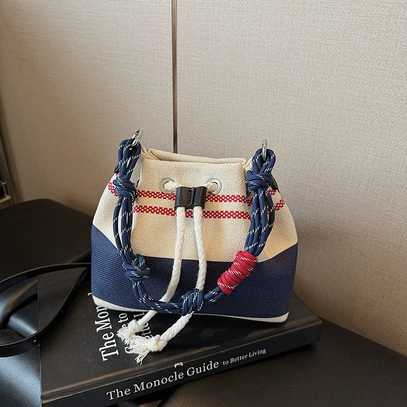 sacs seau en toile, sac à main seau pour femmes, nouvelle mode rétro d'été pour loisirs, sac à bandoulière asymétrique épaule dénudée