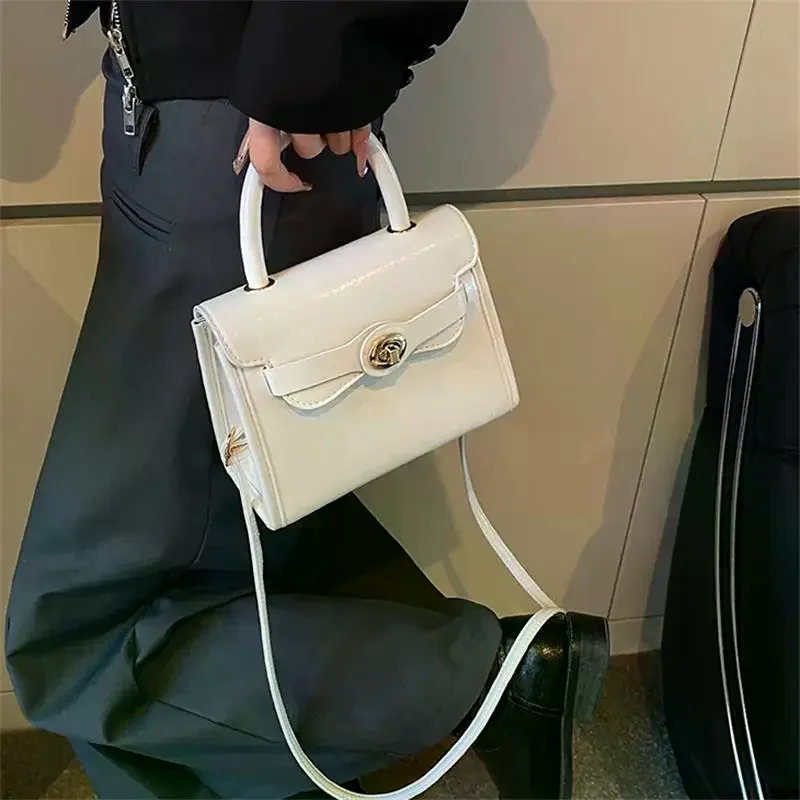 sac à main rétro carré pour femmes, sac à bandoulière simple pour dames, sac à bandoulière tendance, fourre tout élégant et minimal, cadeaux