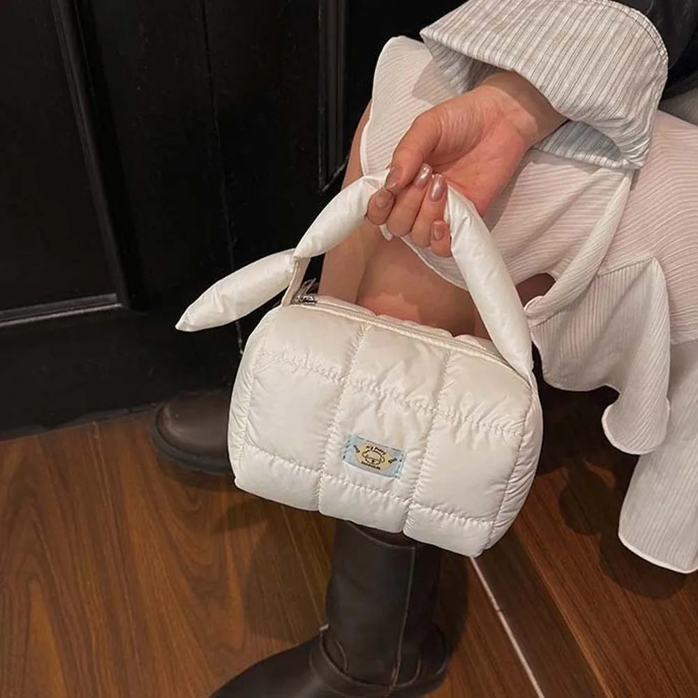sac à main matelassé à grille plissée en nuage, grande capacité, organisateur de cosmétiques portatif en nylon, couleur unie, sac à main bouffant à grille épaisse de voyage