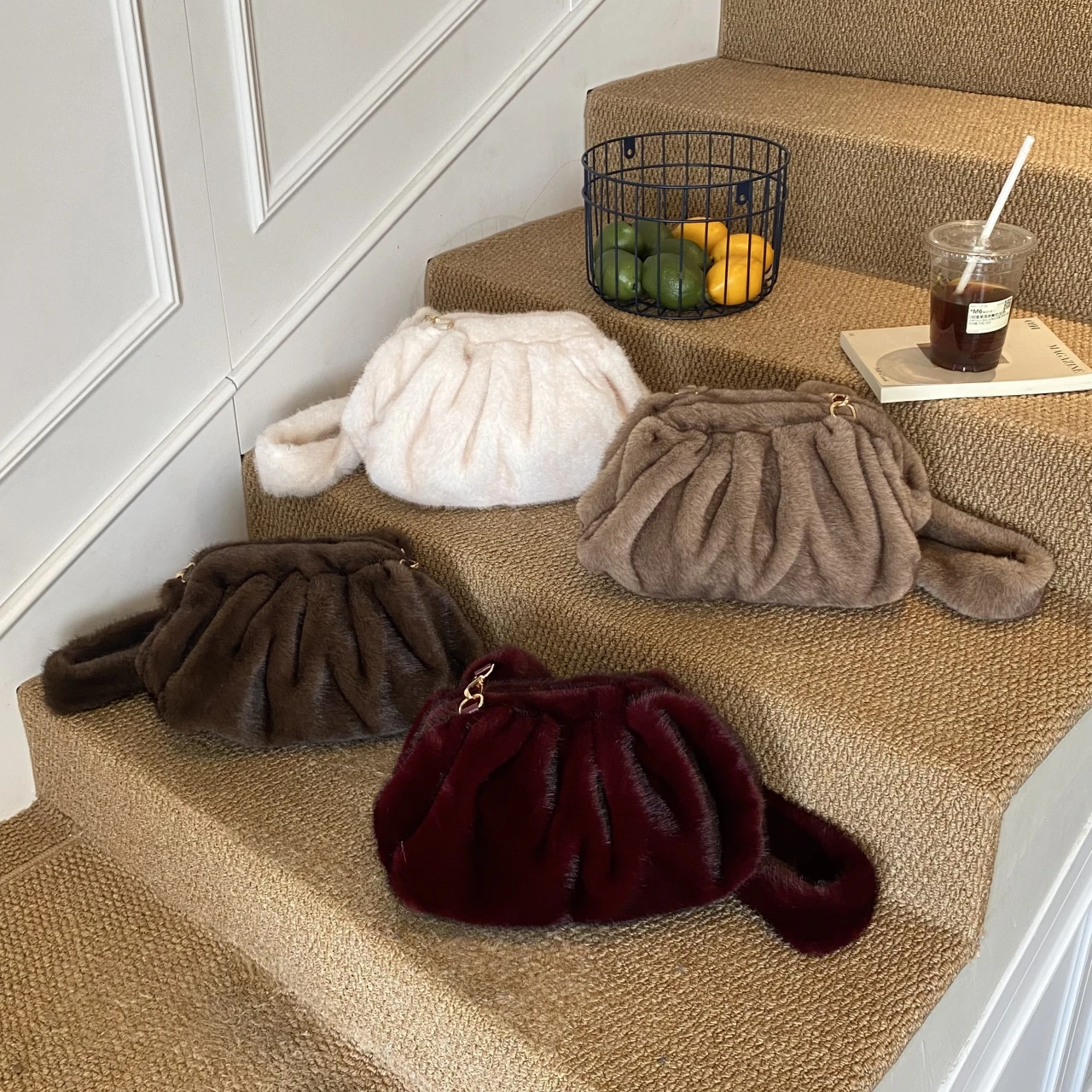 sacs hobo en peluche douce pour femmes, sac à main de styliste en fausse fourrure moelleuse, pochette de luxe, sac à bandoulière à coque d'hiver
