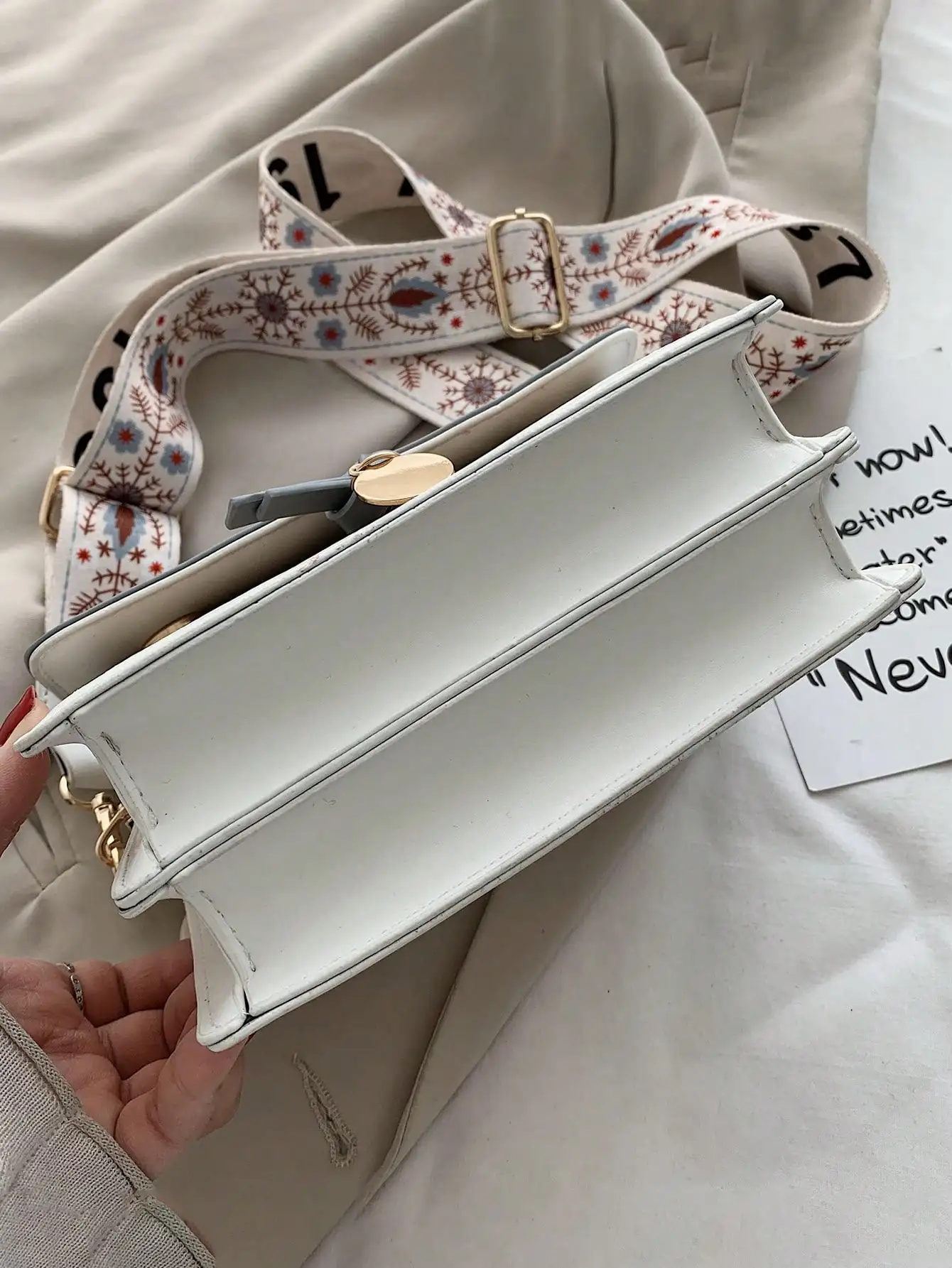 sac à la mode pour femmes, nouveau sac à bandoulière polyvalent, décontracté, couleur contrastée, petit sac carré, large bandoulière