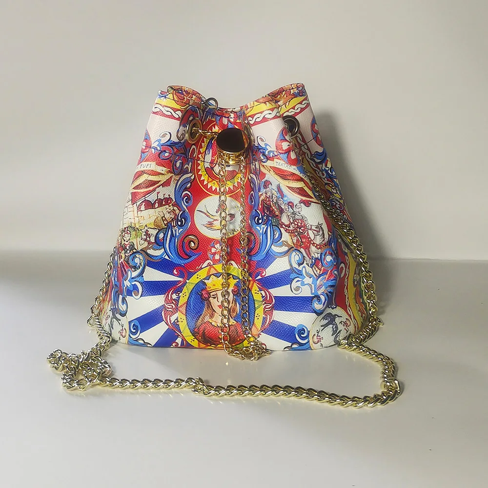 Sac seau décontracté de grande capacité pour femmes, sac à bandoulière de luxe avec chaîne, nouvelle collection 2024