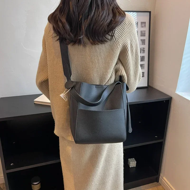 sacs latéraux à bandoulière seau pour femmes, petits sacs à main et bourses tendance de styliste, 2023