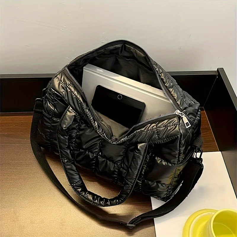sac de voyage matelassé de couleur unie – durable, portable et élégant – parfait pour le sport, le travail et l'utilisation quotidienne