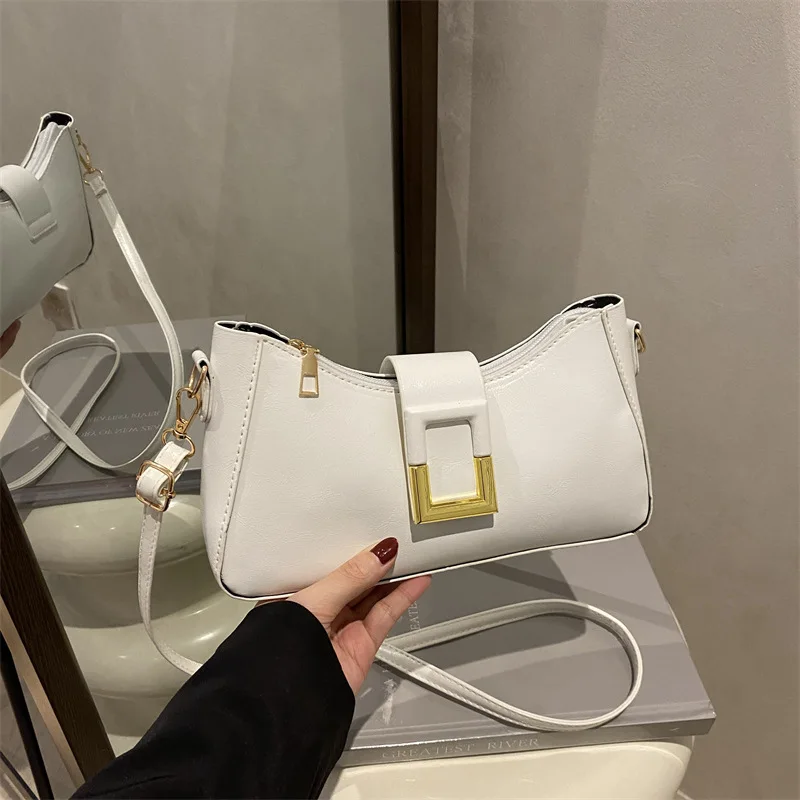 sac à bandoulière rétro chic pour femmes, petit design tendance, élégant, baguette française, sous les bras, accessoire polyvalent, 2025