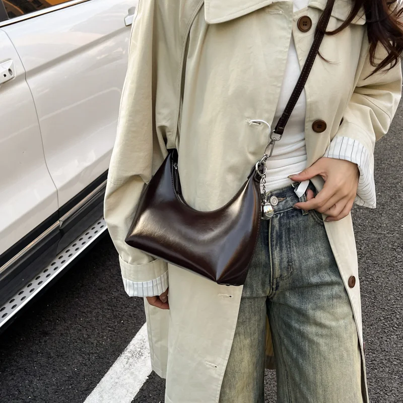 sac baguette d'inspiration rétro, sac à main chic en cuir demi lune structuré de styliste pour femmes, sac à main et à bandoulière multi voies avec fermeture éclair