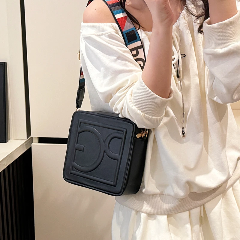 sac à bandoulière design classique pour dames – sacs à main en cuir de haute qualité, sacs fourre tout polyvalents et sacs à bandoulière chics