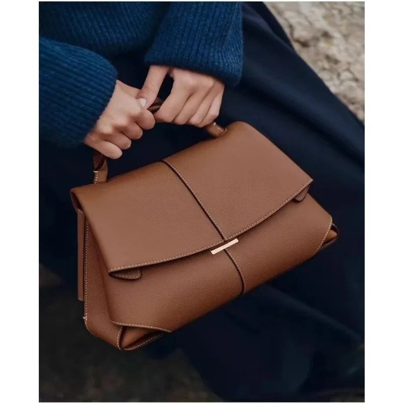 2025 nouveau sac à main pour femmes de haute qualité, texture luxueuse, sac à main en cuir plissé, sac à bandoulière pour femmes, corps incliné