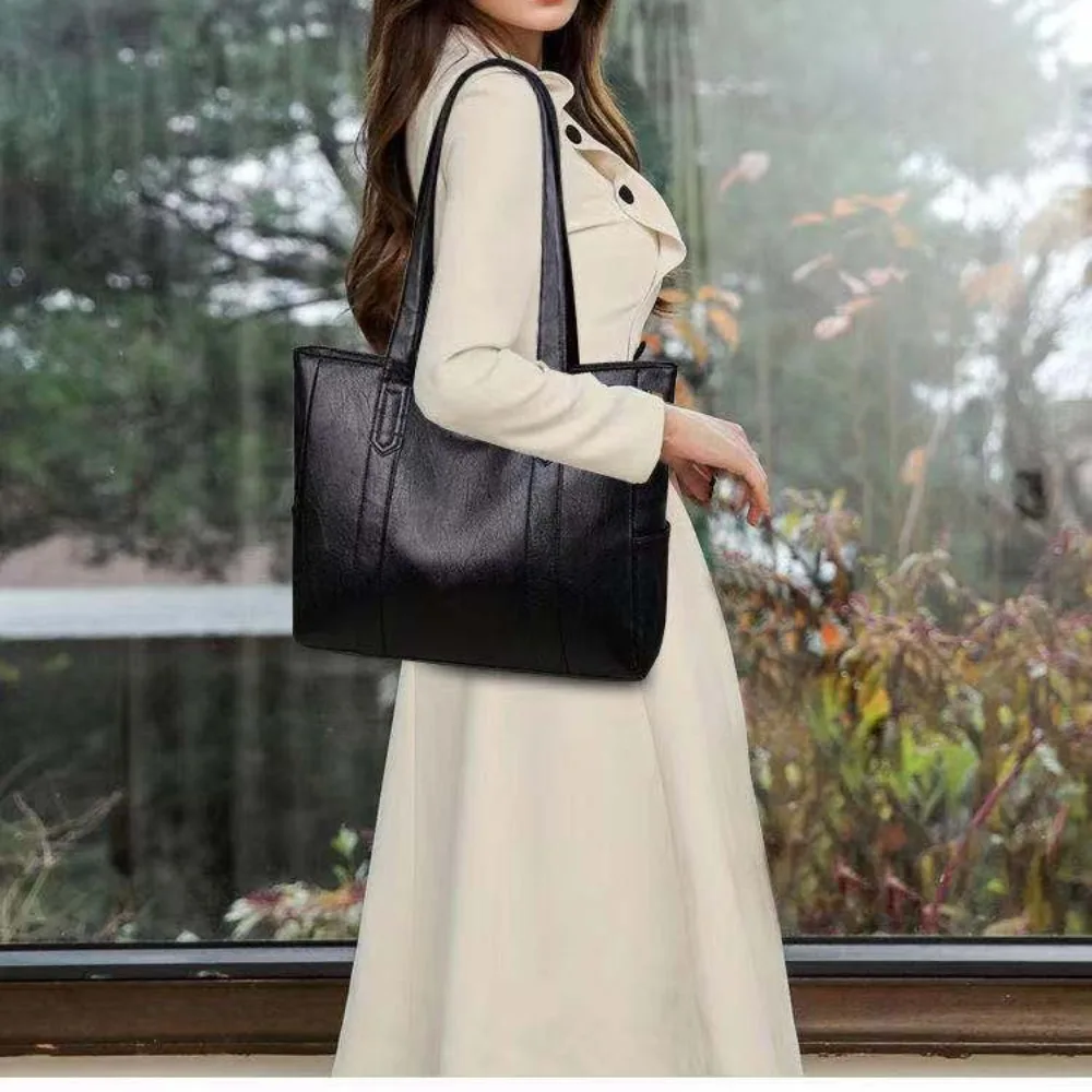 sac fourre tout en cuir pour femme, rich an wanita, besar initié, perempuan