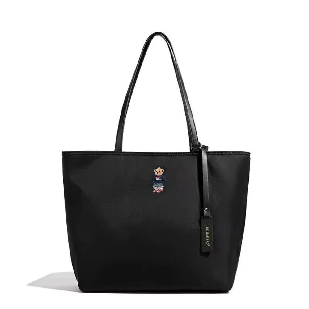 sac fourre tout, nouveau sac à main pour femme 2025, sac en nylon petit ours brodé, sac à bandoulière de grande capacité pour les déplacements domicile travail