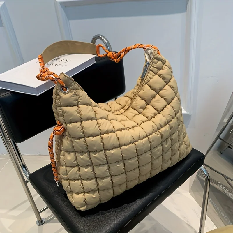 2023 sac à bandoulière matelassé, grand fourre tout avec fermeture éclair. rose vif, kaki, blanc, violet, noir. sac à main pour femme à la mode, achetez maintenant!