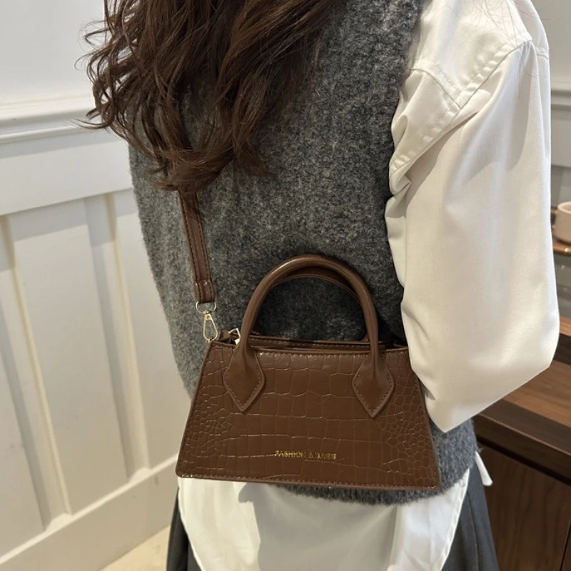 2025 sac à main élégant sac à bandoulière élégant, sac à bandoulière simple et à la mode, petit sac à main carré