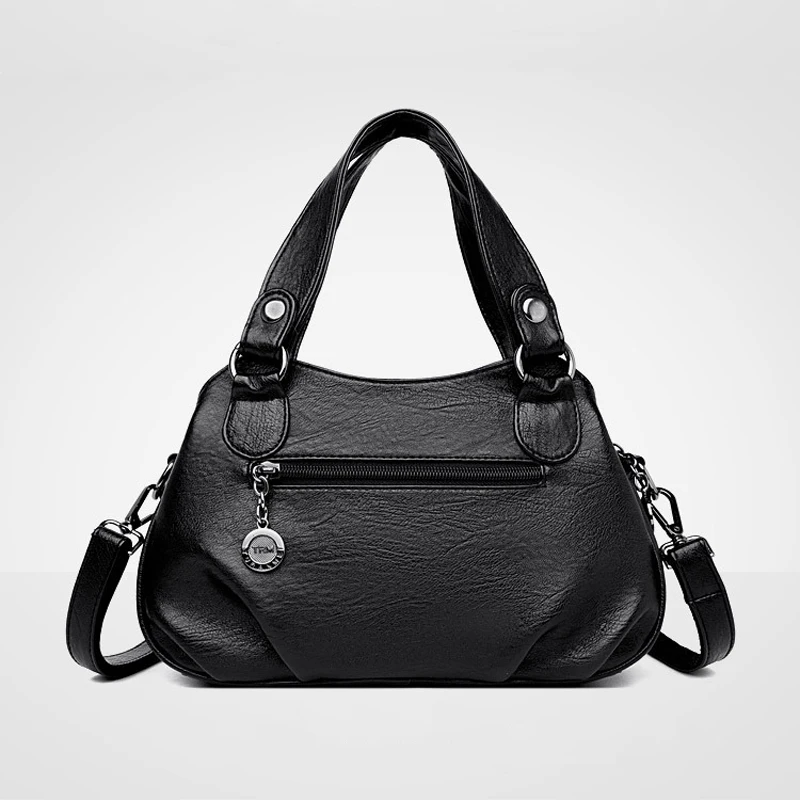 sacs à main en cuir souple de haute qualité pour femmes d'âge moyen. ces sacs à main à la mode représentant un style vintage et peut être carr