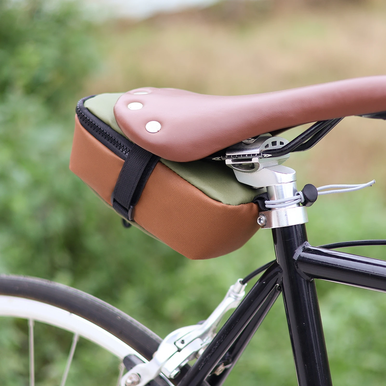 sac de selle sac de selle de grande capacité sac de siège arrière extensible étanche sac sous siège de vélo