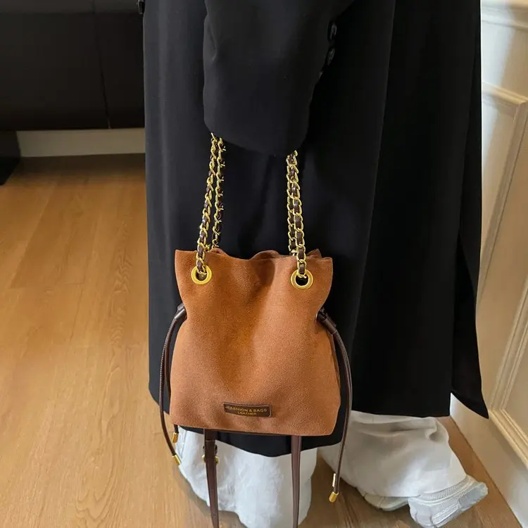 2025 nouveau 2523 petit sac carré style simple mode déplacements haut sens grande capacité polyvalent loisirs niche simple épaule