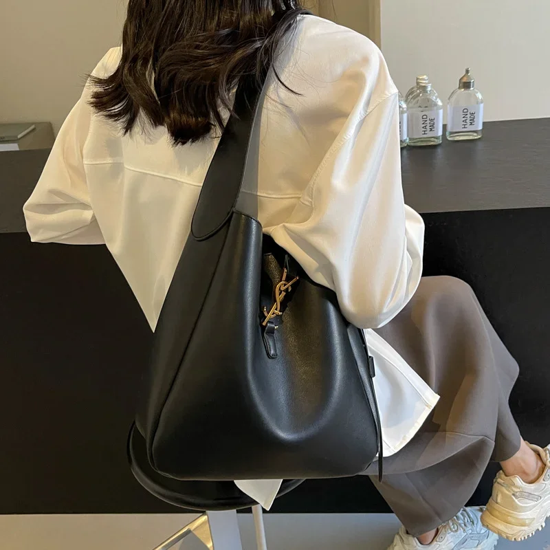 sac hobo spacieux d'inspiration vintage 2025 ss, sac à main convertible à bandoulière pour femme, fourre tout architectural jour à nuit