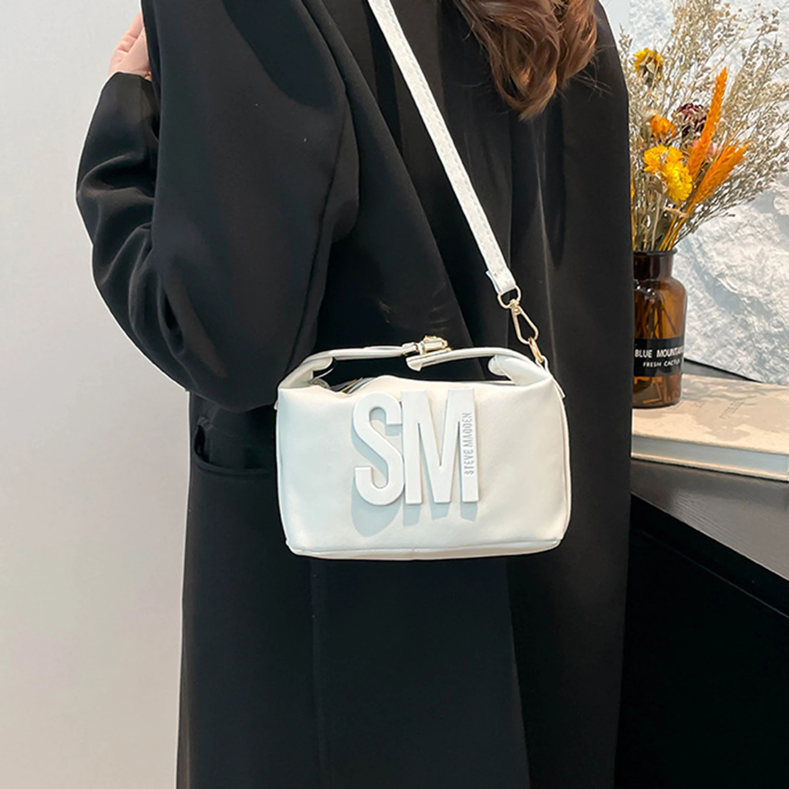 sac à bandoulière carré pour femmes, petit sac à main à bandoulière avec lettres