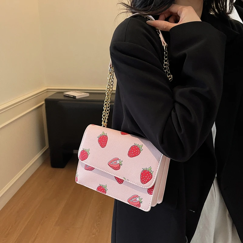 petit sac à bandoulière carré pour femmes, sac à bandoulière classique en chaîne, sac à main vintage chic pour un usage quotidien et les soirées
