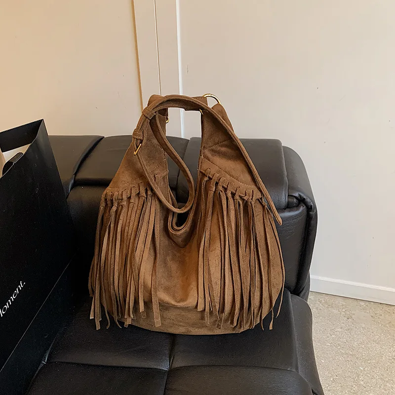 sacs à bandoulière hobo style bohémien pour femmes, fourre-tout sauvage en faux daim de grande capacité, dernières sacs à main à la mode 2025