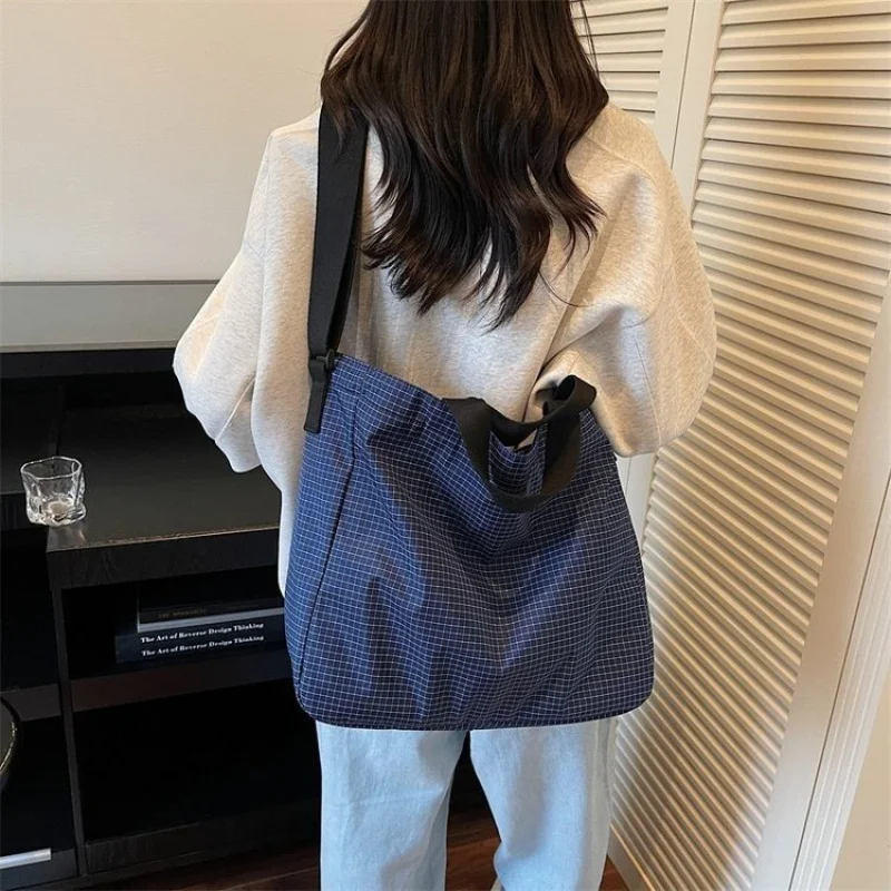 chic modish 2025 nouvelles dames marque de luxe en cuir sac à bandoulière célèbre concepteur populaire simple classique 