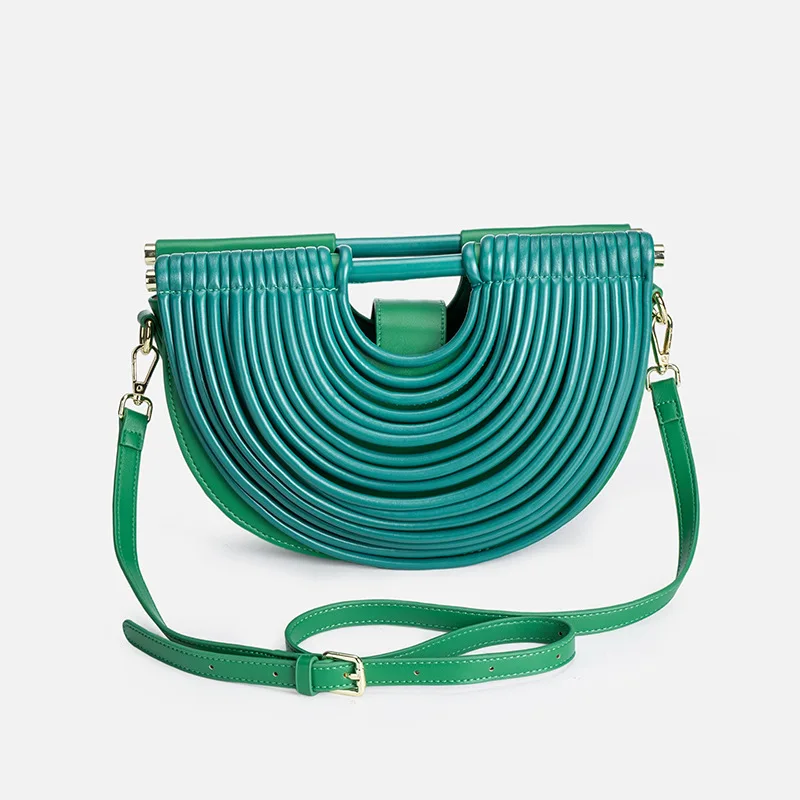sacs à main pour femmes 2025 nouvelle marque de créateur de luxe en or sacs à nouilles tissés à la main corde nouée tirée demi lune argent pochette de soirée