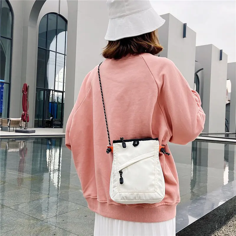 Petit sac carré de sport pour hommes et femmes, nouvelle tendance 2025, petit sac messager frais en toile pour étudiants