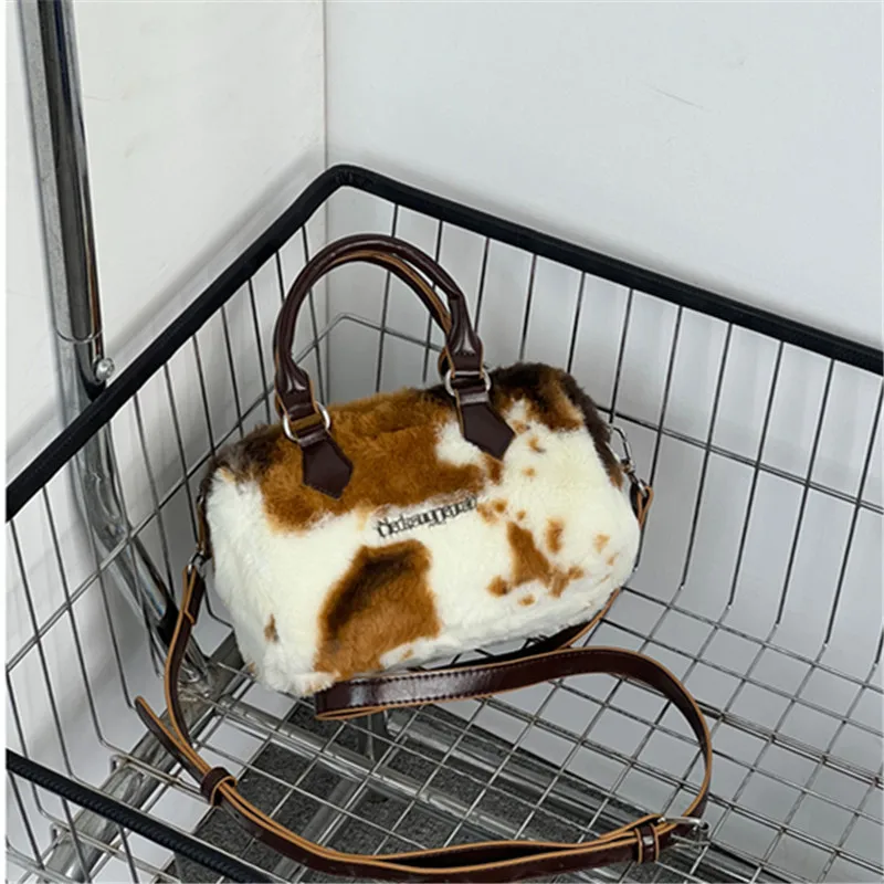 Sac à main à la mode pour femmes, sac Simple et élégant, sac d'oreiller sous les bras, carré en crin de cheval avec fermeture éclair, sac à bandoulière Simple, nouvelle collection