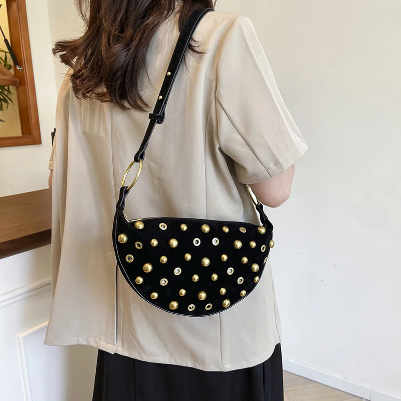 sac à bandoulière en daim pour femmes, sac à main hobo avec bandoulière, sac à main végétalien en forme de croissant de lune, nouvelle collection automne hiver 2025