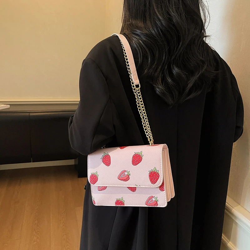 petit sac à bandoulière carré pour femmes, sac à bandoulière classique en chaîne, sac à main vintage chic pour un usage quotidien et les soirées