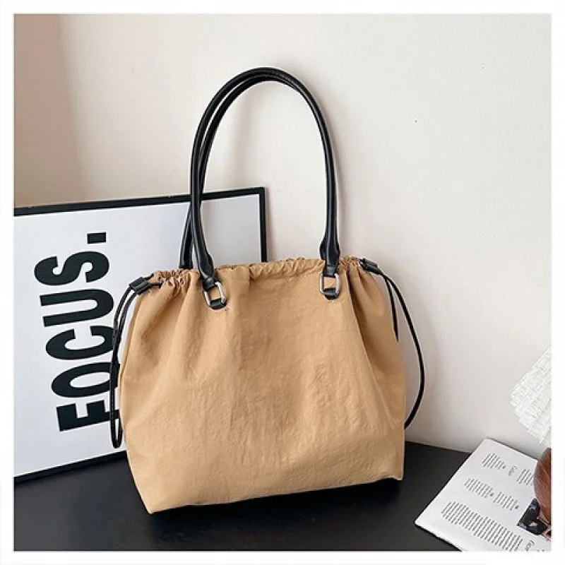 sac cartable à la mode pour femmes avec pompon en cuir pu, sac à bandoulière pour le travail et le bureau, printemps 2025