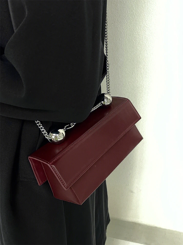 sac à main en cuir group pour patients de mariage, petit sac à bandoulière populaire, design à rabat classique, nouvelle collection 2024