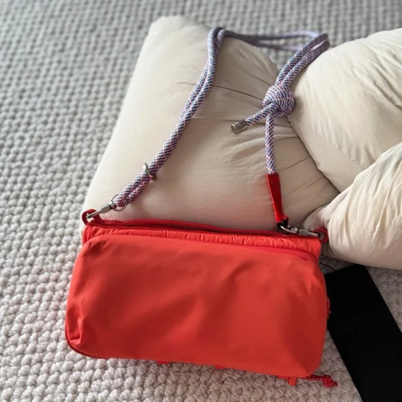 nouveau sac à bandoulière pour hommes et femmes, léger pour un usage extérieur, polyvalent pour un usage décontracté, à la mode et polyvalent
