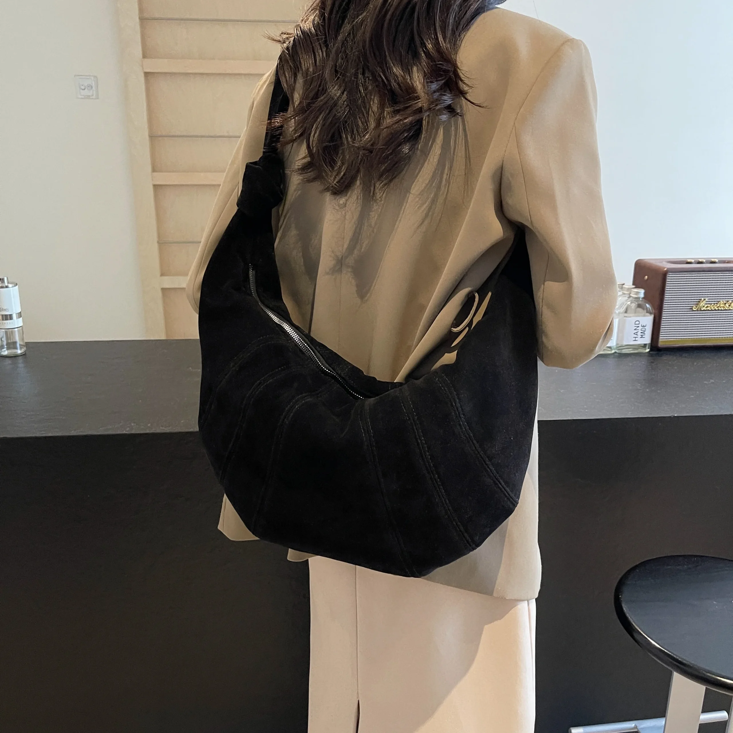sacs hobo en faux daim de haute qualité pour femmes, grands sacs à bandoulière rétro, sac à bandoulière de styliste, fourre tout de style paresseux, hiver 2024