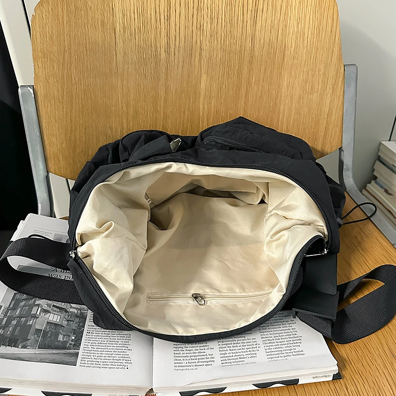 sacs à bandoulière de grande capacité pour femmes, sacoches en tissu de style preppy, paquets solides de style coréen, sacs à bandoulière légers de style paresseux
