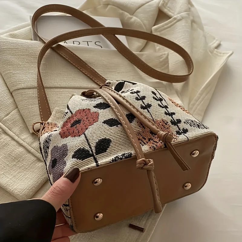 sac seau blanc pour femme avec motif floral vibrant, fermeture à cordon réglable, bandoulière/sac à main convertible doublé en polyester