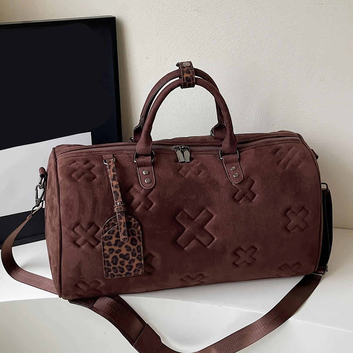 sac à main de voyage tendance – conception haute capacité, durable et texturée, adapté au fitness, aux vacances et aux voyages d'affaires.