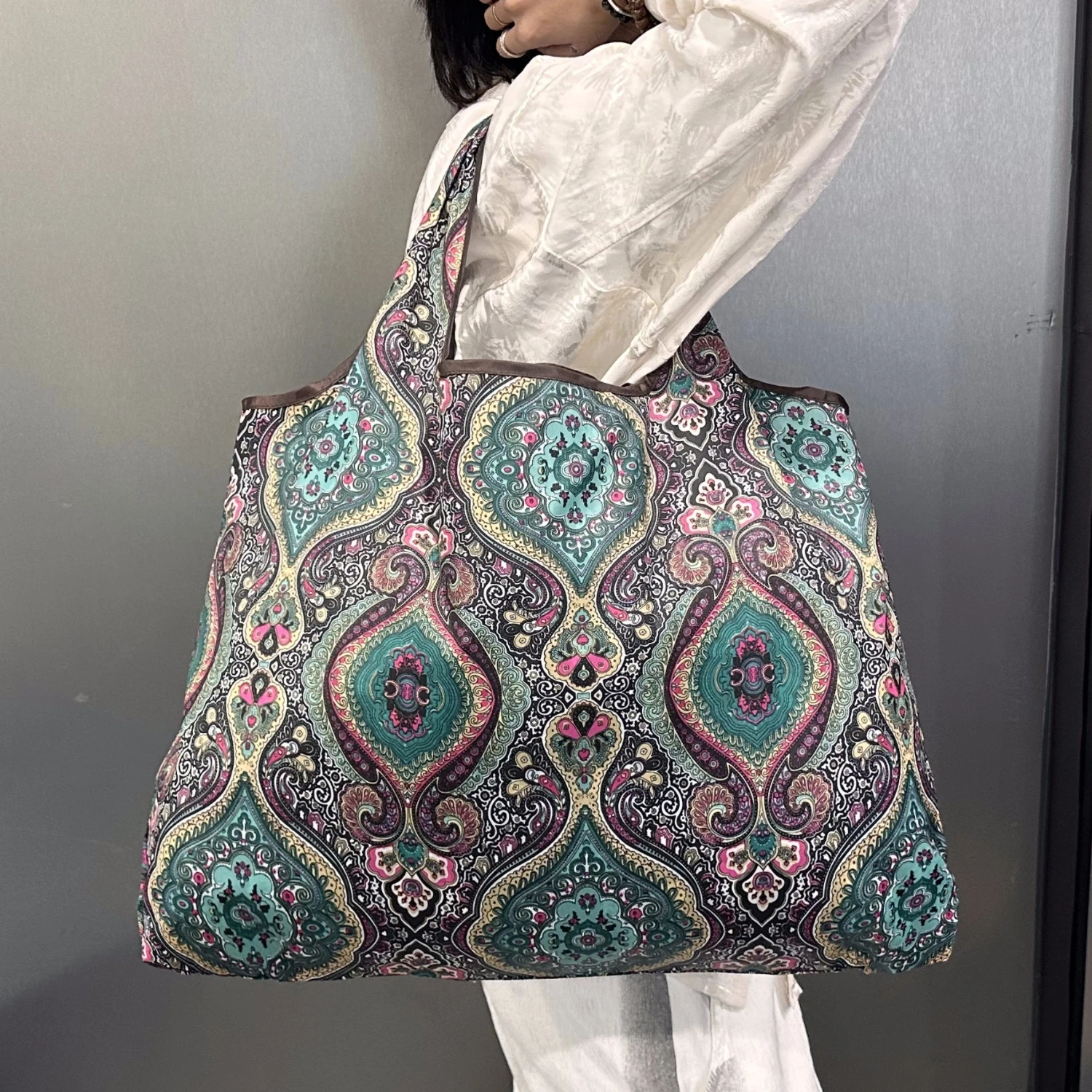 sac fourre tout, sac fourre tout de grande capacité, cartable réutilisable, sac de courses léger et respectueux de l'environnement avec motif imprimé, sac de voyage pliable pour l'extérieur, style camping
