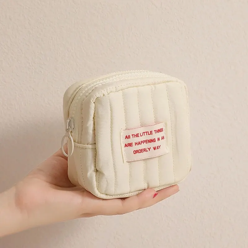 petit sac de maquillage carré pour étudiants, petits écouteurs zéro portefeuille pour filles, sacs de rangement portables pour rouge à lèvres coréen