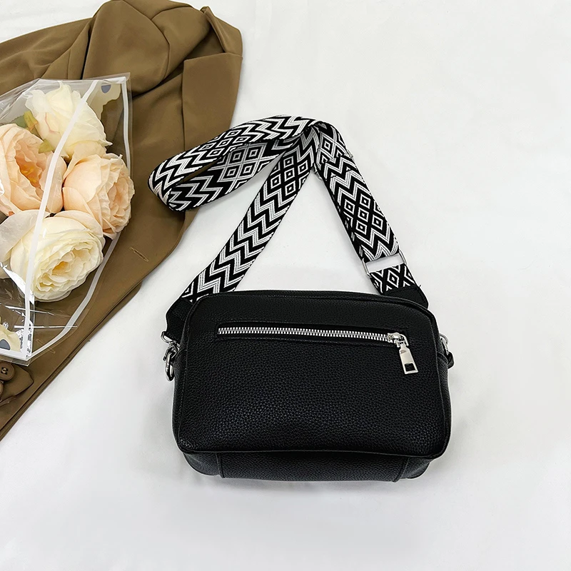 nouveau sac pour femmes femmes large bandoulière mode simple banlieue décontracté unique épaule sac à bandoulière petit sac carré