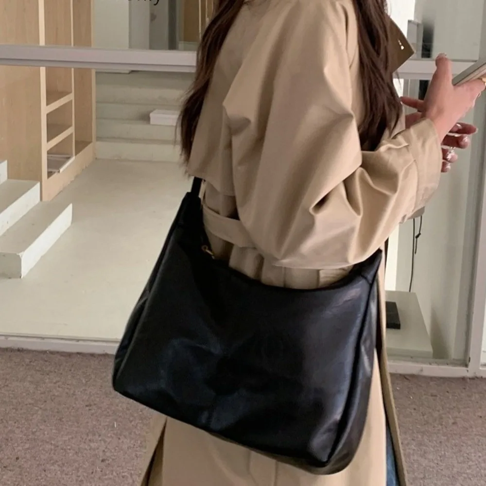 Sac à bandoulière carré Boston décontracté Hobo, sac à bandoulière en cuir de grande capacité Y2k avec fermeture éclair pour femmes et filles